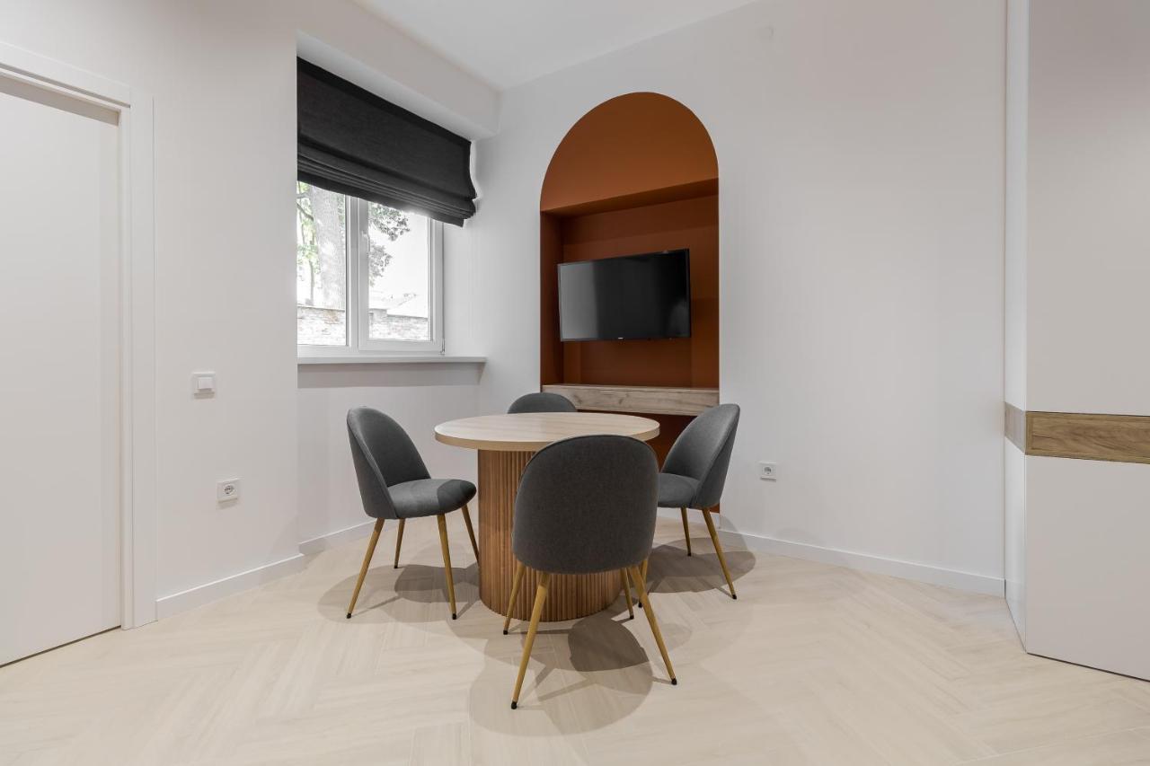 לבוב Inshiapartments On Ferentsa Lista Str מראה חיצוני תמונה